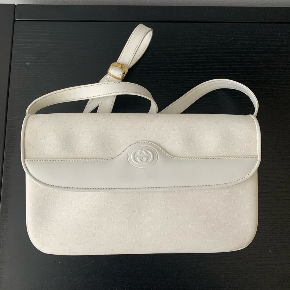 Gucci White Leather Shoulder Bag with Gold Buckle